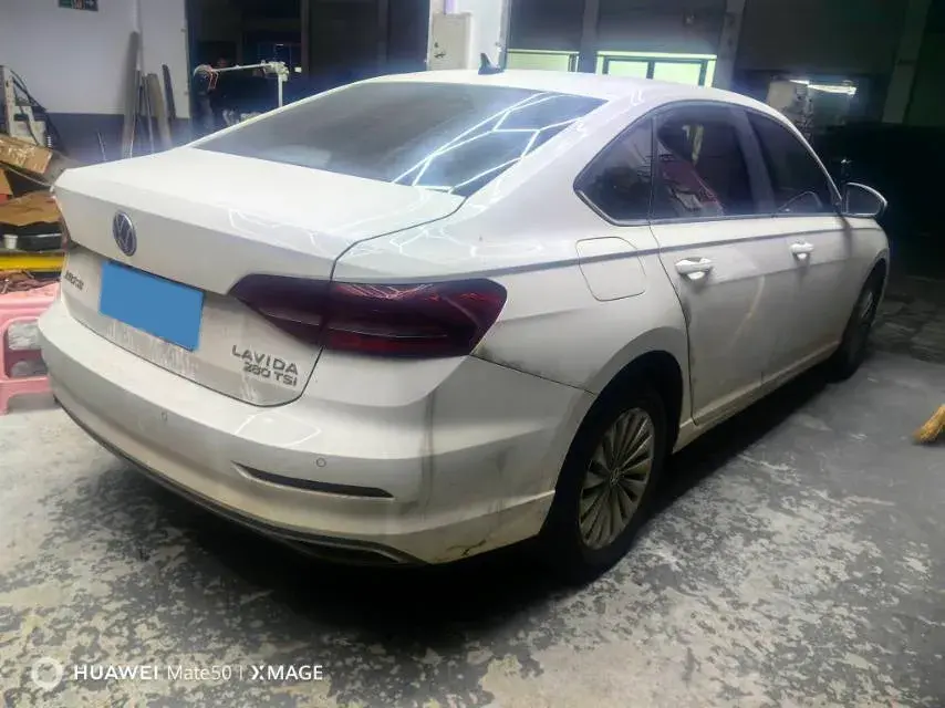 2021 VOLKSWAGEN LAVIDA thumbnail 3