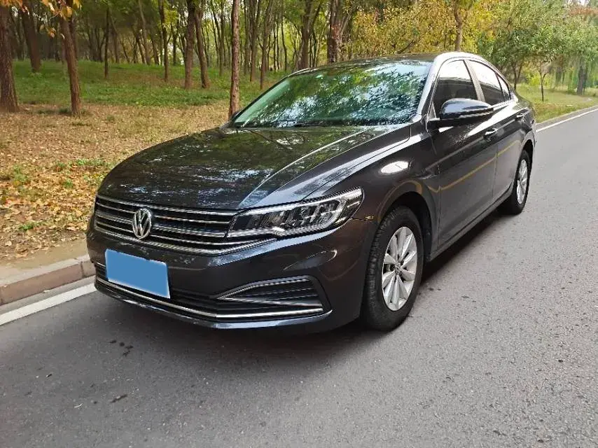 2019 VOLKSWAGEN BORA view 1