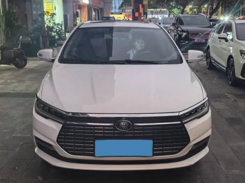 2021 BYD QIN thumbnail 3