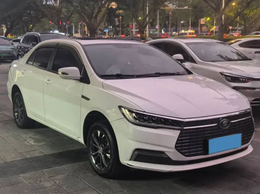 2021 BYD QIN thumbnail 2