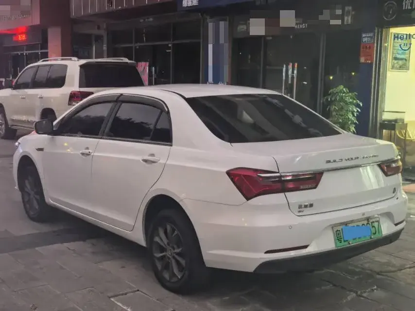 2021 BYD QIN thumbnail 4