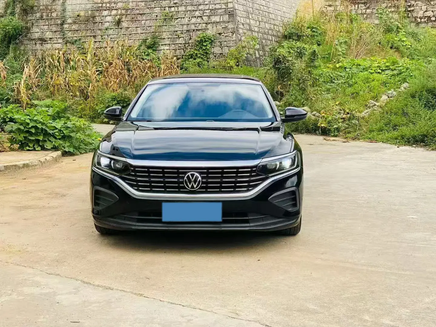 2022 VOLKSWAGEN PASSAT thumbnail 3