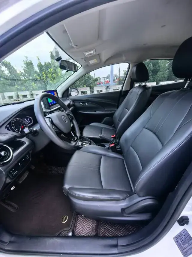 2019 CHANGAN ALSVIN thumbnail 4