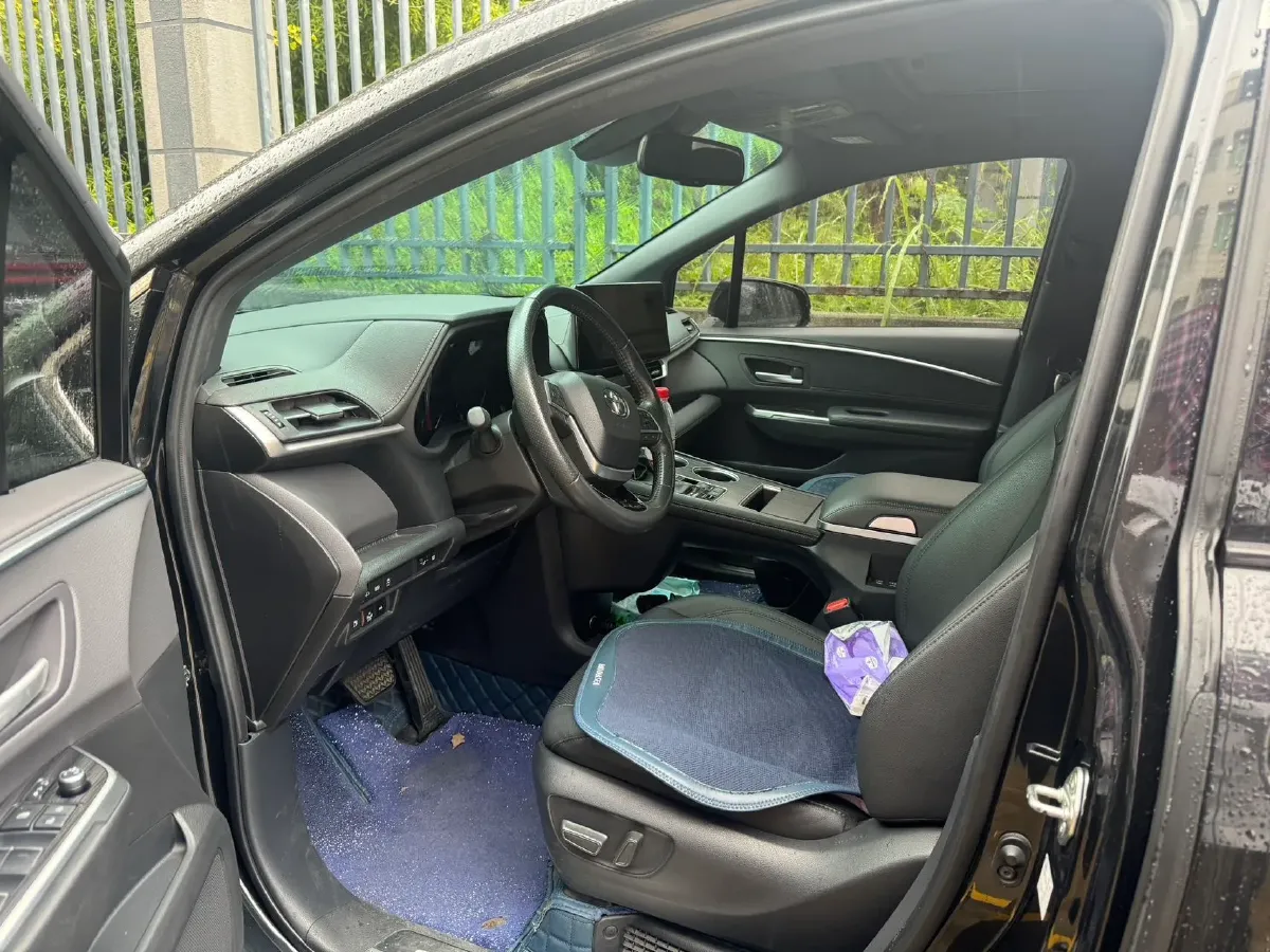 2021 Toyota Sienna 2.5L 192HP L4 E-CVT Hybrid,autocango,china used car exporter,china ev exporter,chinese used car exporter,chinese used ev exporter