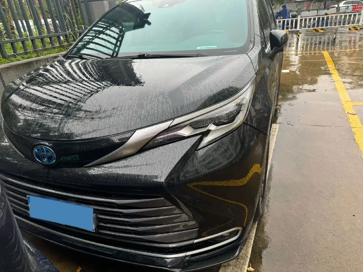 2021 Toyota Sienna 2.5L 192HP L4 E-CVT Hybrid,autocango,china used car exporter,china ev exporter,chinese used car exporter,chinese used ev exporter