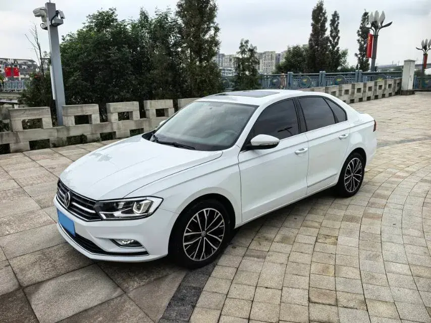 2018 VOLKSWAGEN BORA view 1