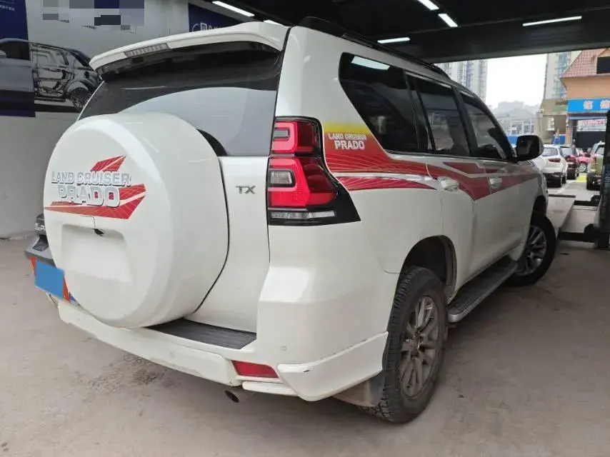 2019 TOYOTA LAND thumbnail 2