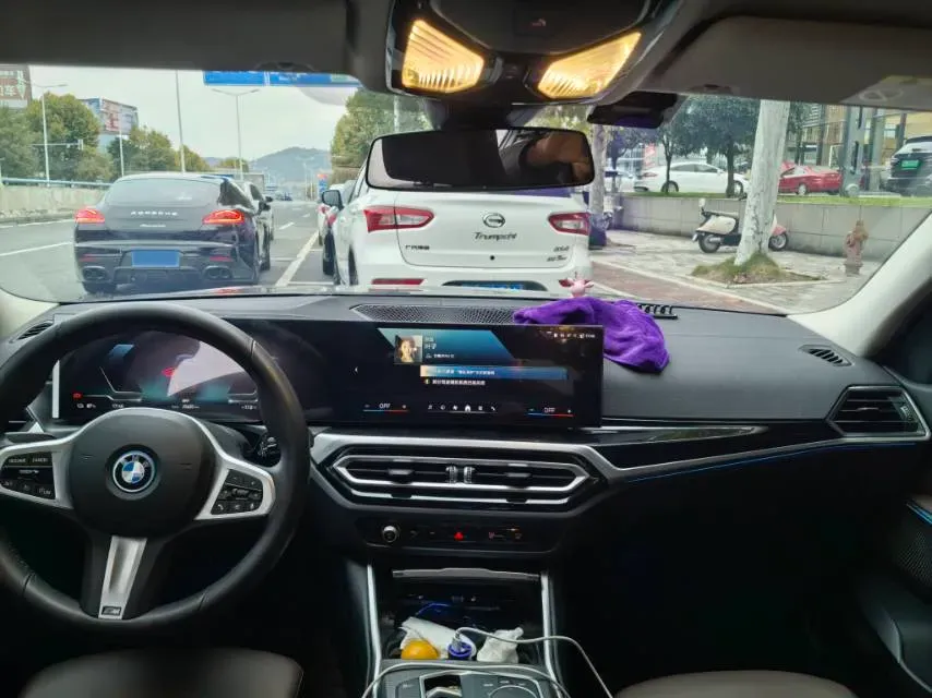 2023 BMW i3 BEV 79.05KWH,autocango,china used car exporter,china ev exporter,chinese used car exporter,chinese used ev exporter