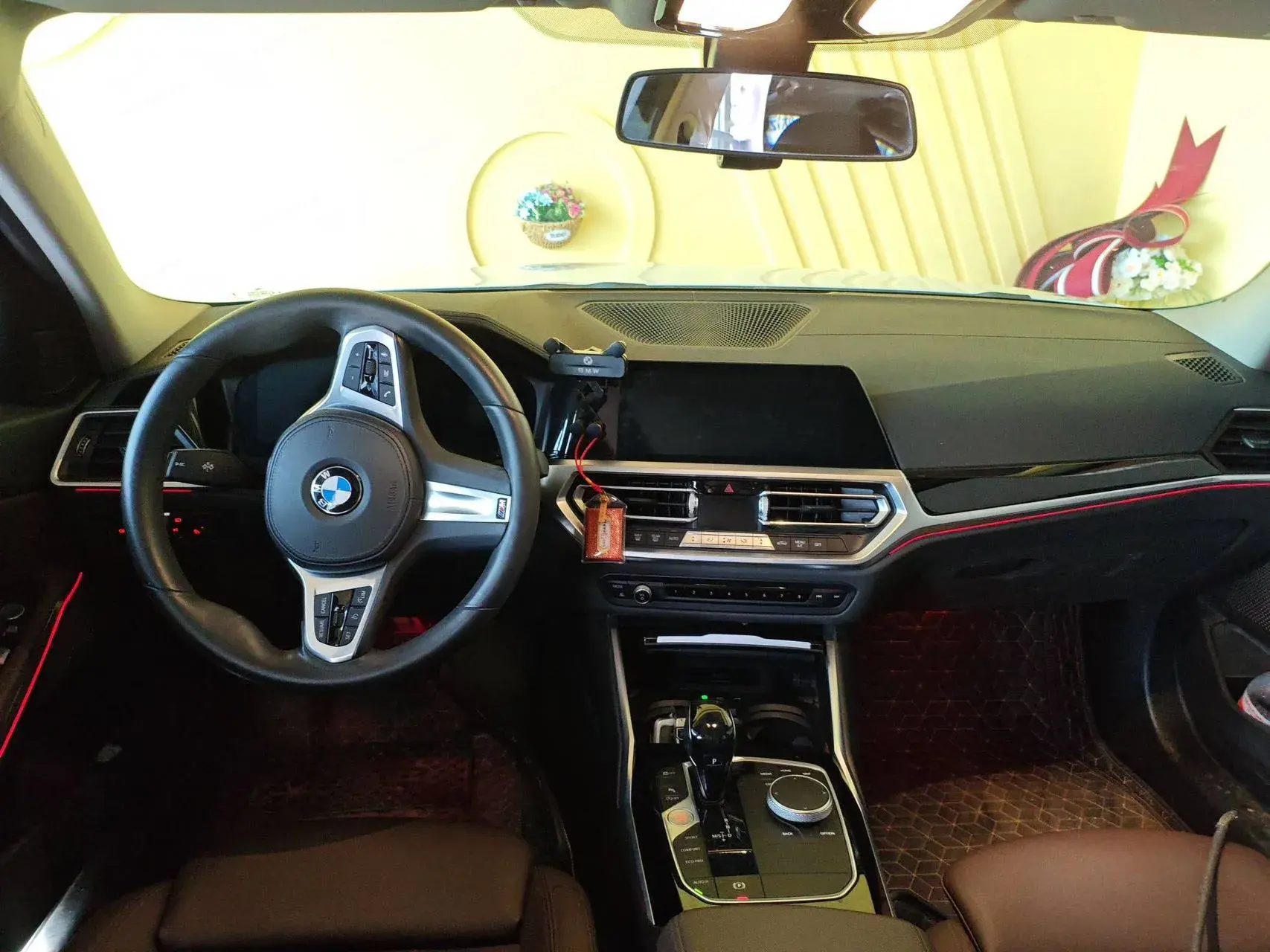 2021 BMW 3 thumbnail 2