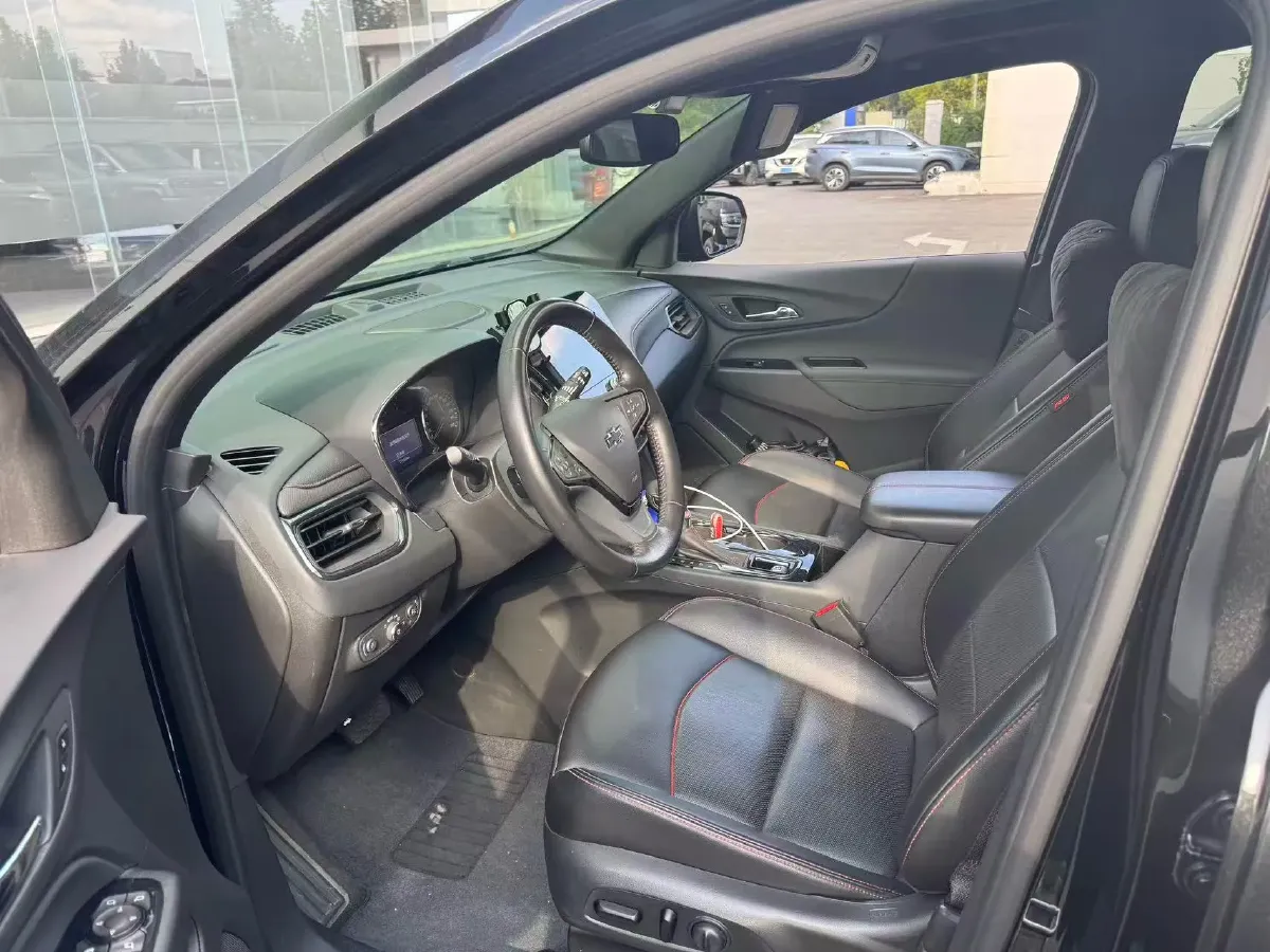 2022 Chevrolet Equinox 2.0T 237HP L4 9AT,autocango,china used car exporter,china ev exporter,chinese used car exporter,chinese used ev exporter