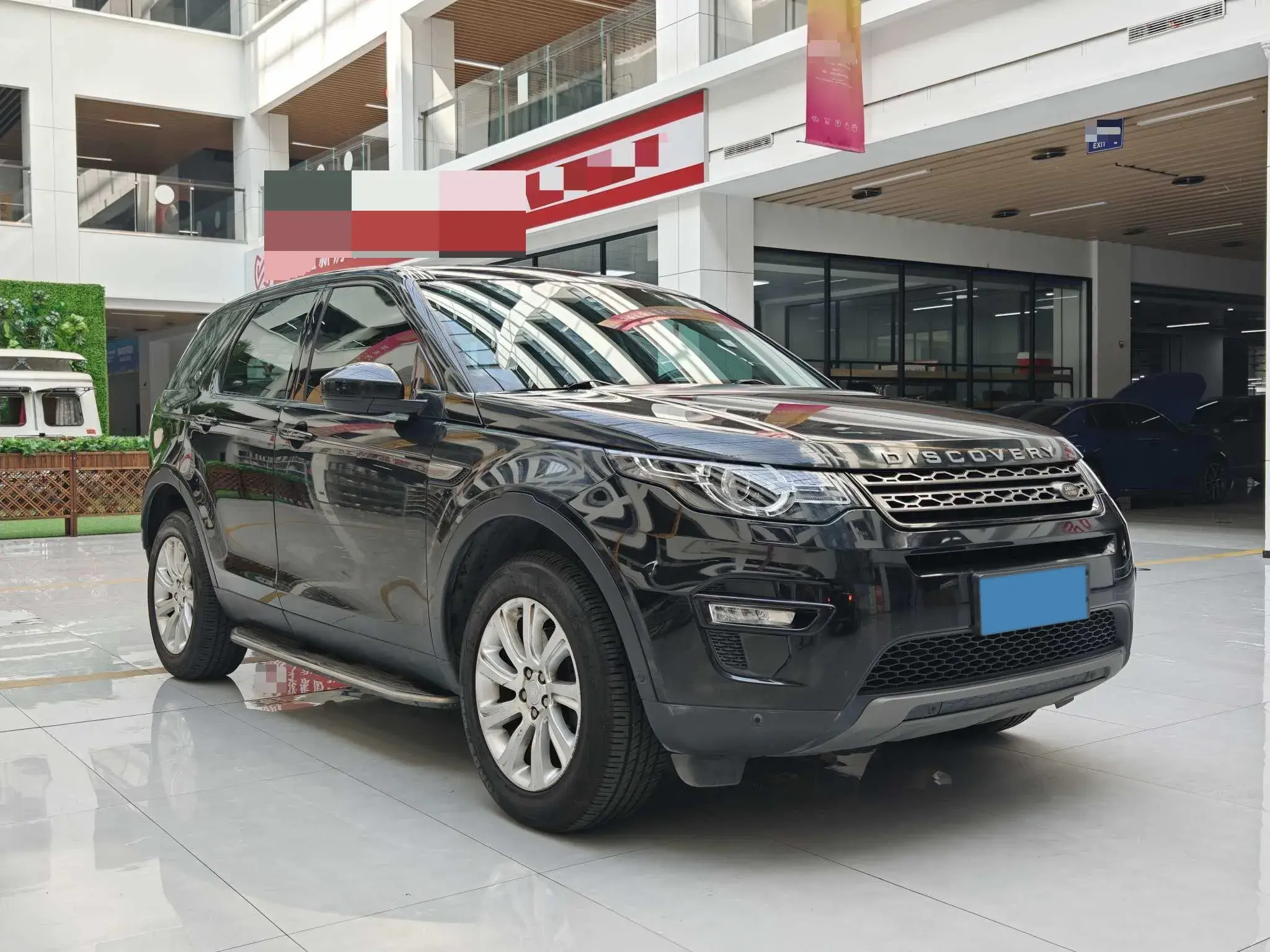 2019 LAND ROVER thumbnail 3