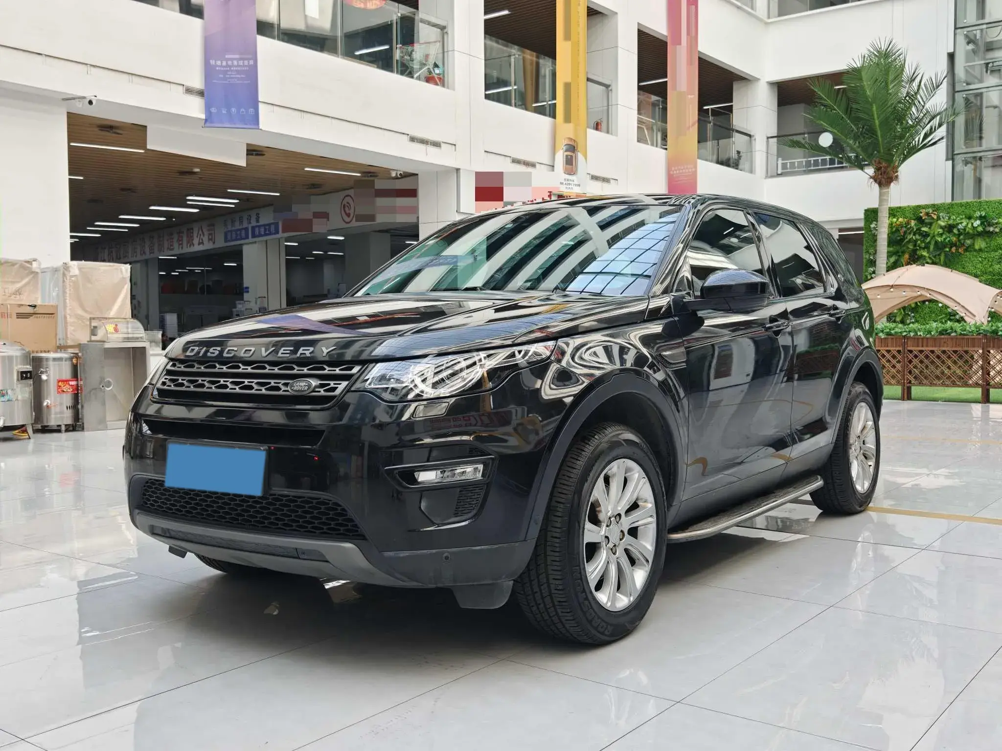 2019 LAND ROVER view 1