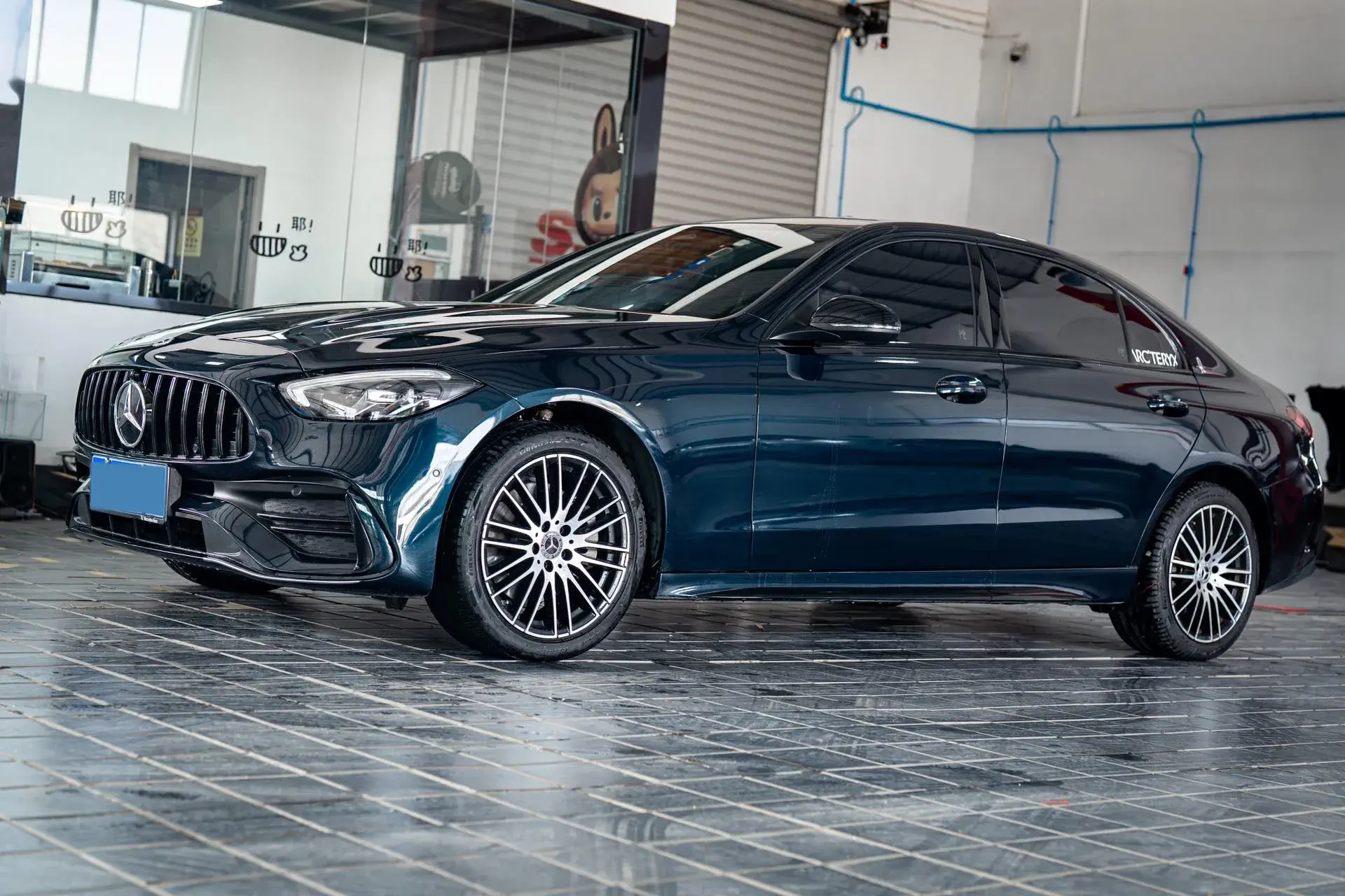 2023 MERCEDES-BENZ C view 1