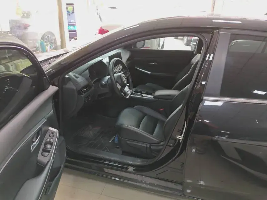 2023 NISSAN SYLPHY thumbnail 3