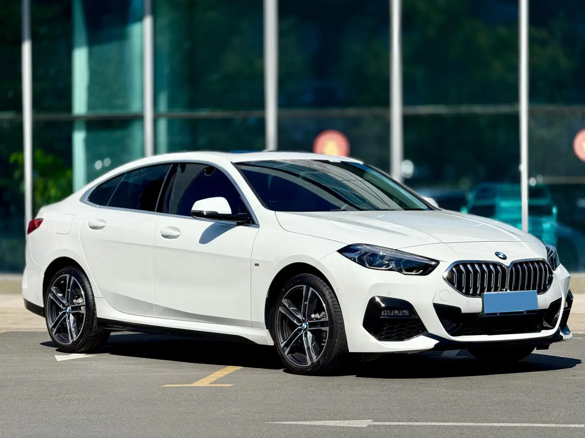 2021 BMW 2 thumbnail 3