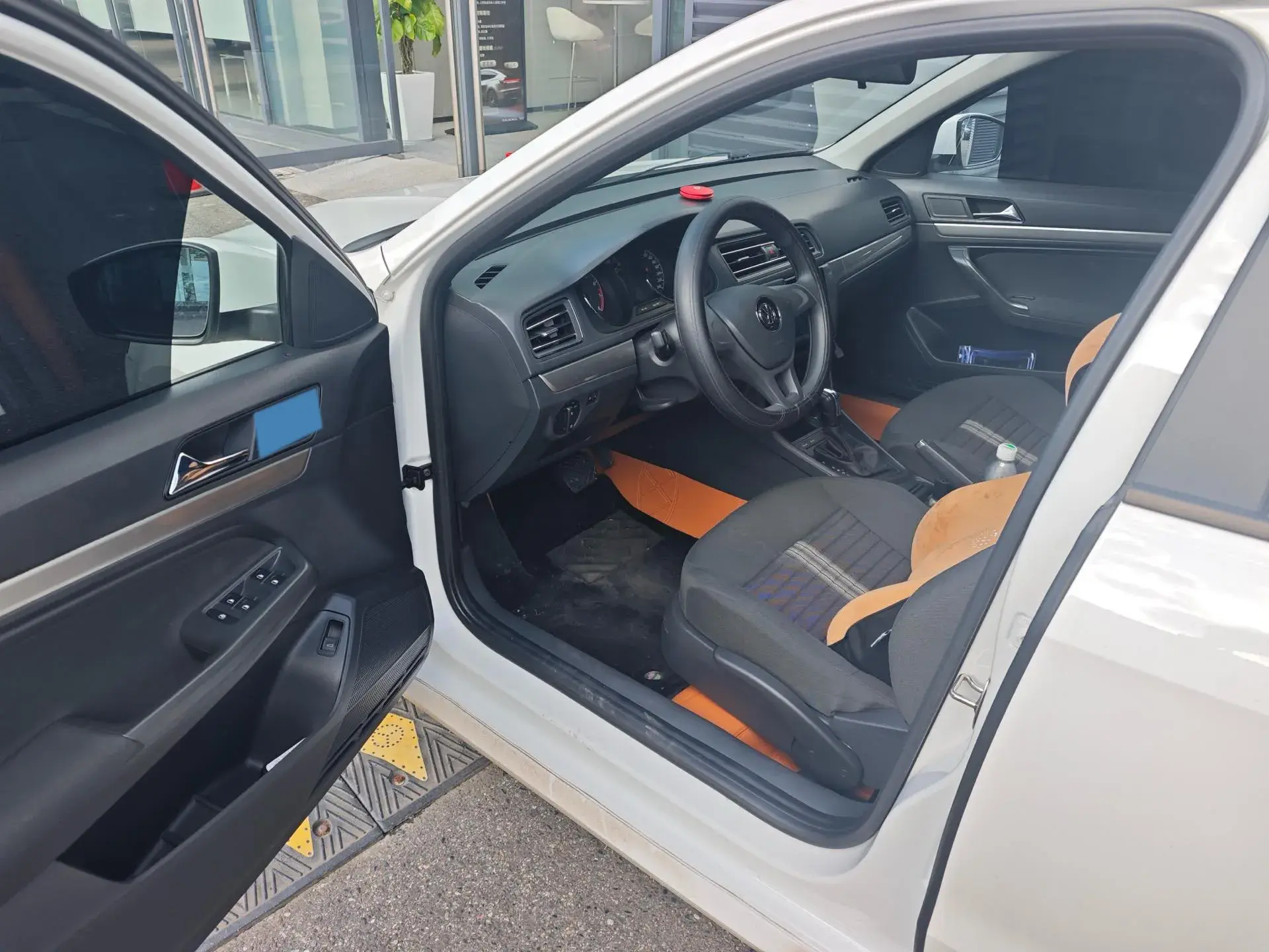 2019 VOLKSWAGEN LAVIDA thumbnail 3