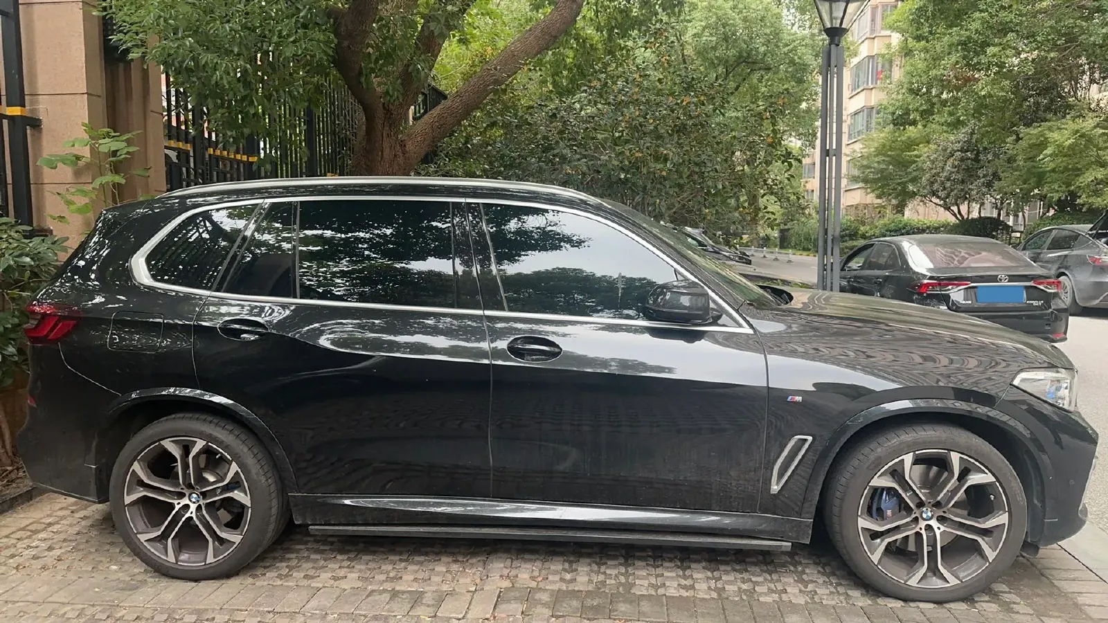 2022 BMW X5 2.0T 245HP L4 8AT,autocango,china used car exporter,china ev exporter,chinese used car exporter,chinese used ev exporter