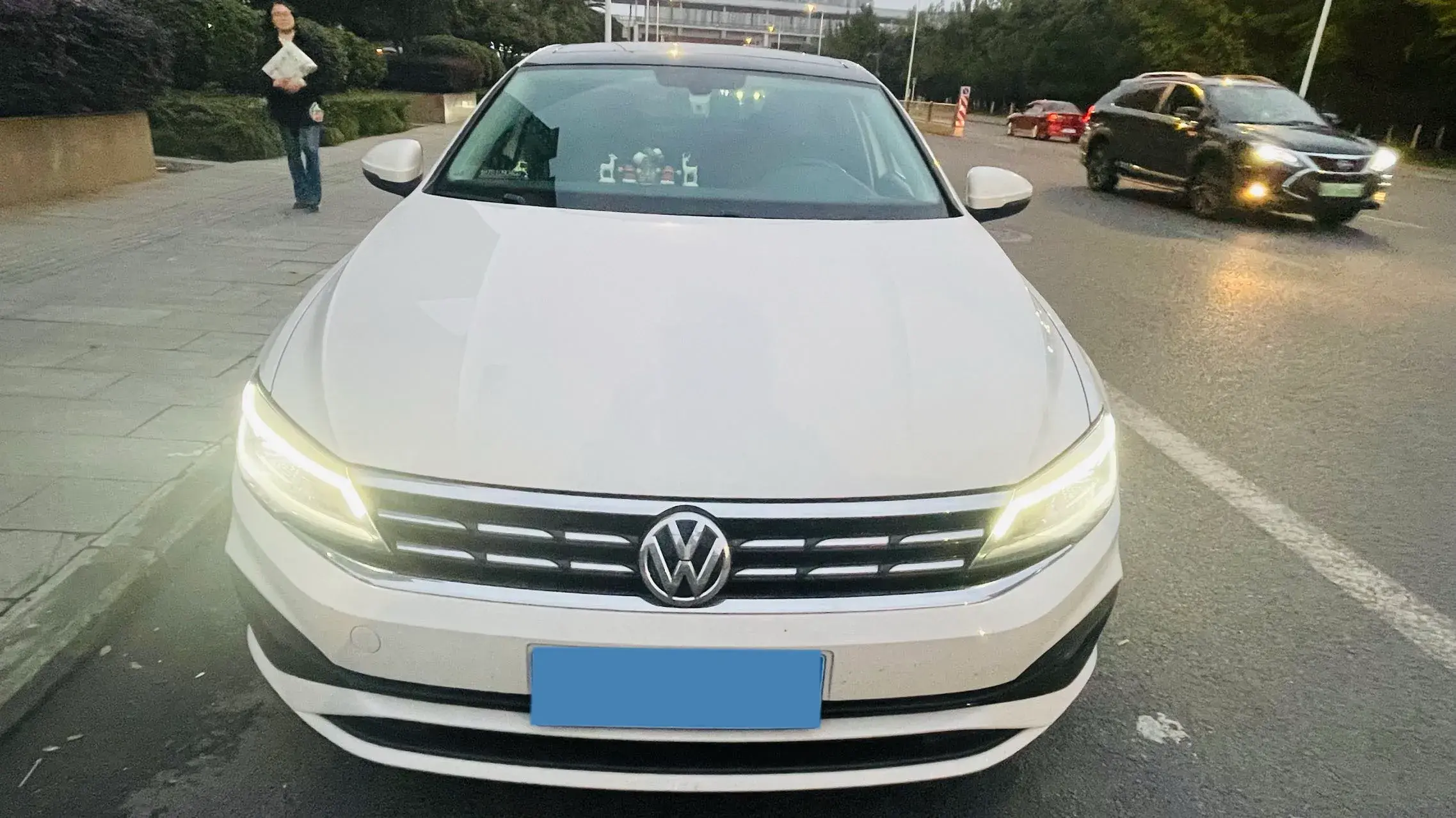 2021 VOLKSWAGEN LAMANDO thumbnail 2