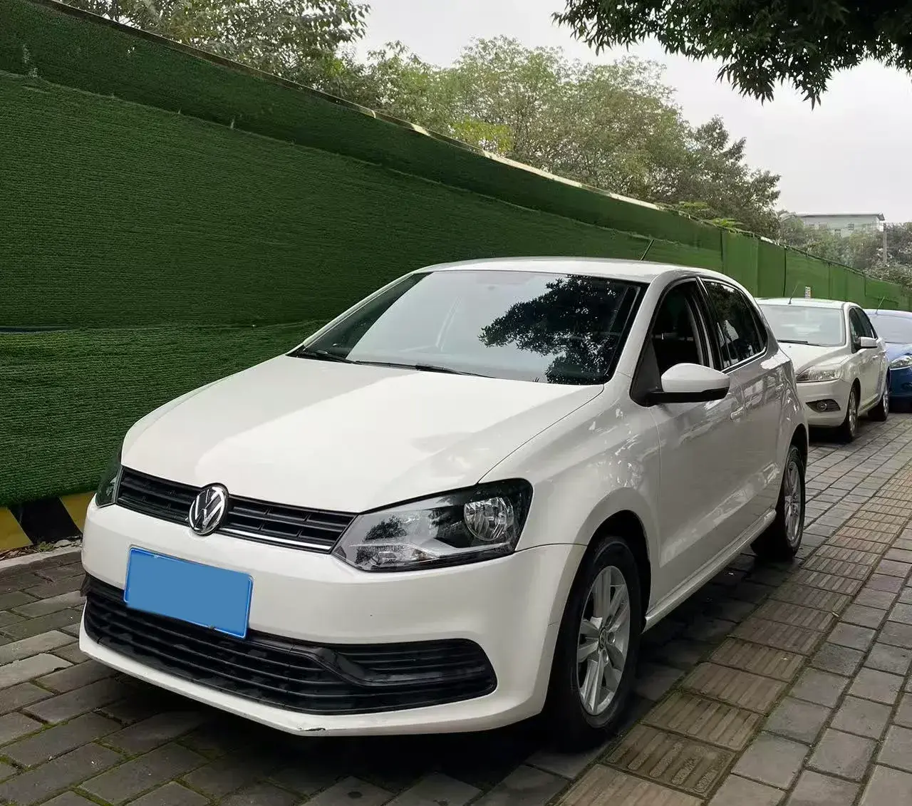 2018 VOLKSWAGEN POLO view 1