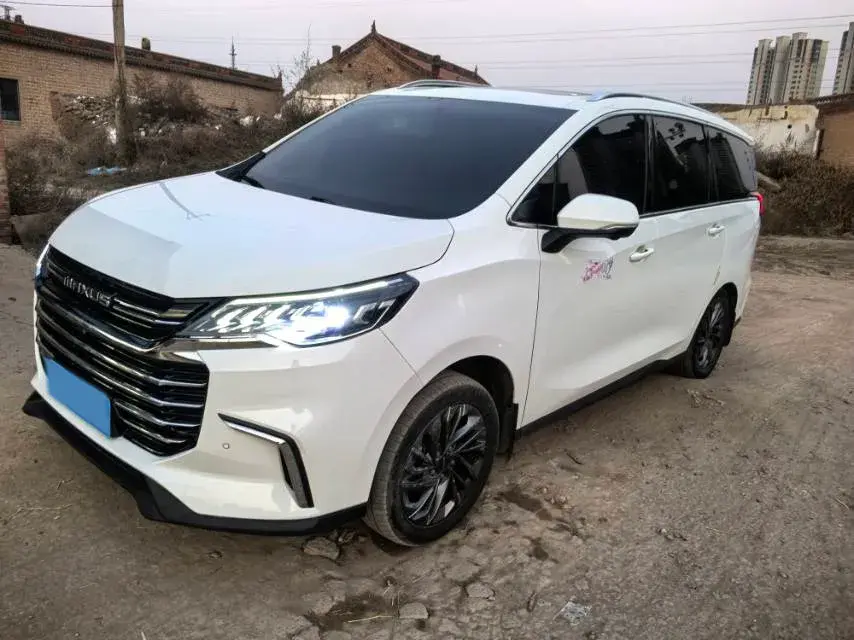 2019 MAXUS G50 view 1