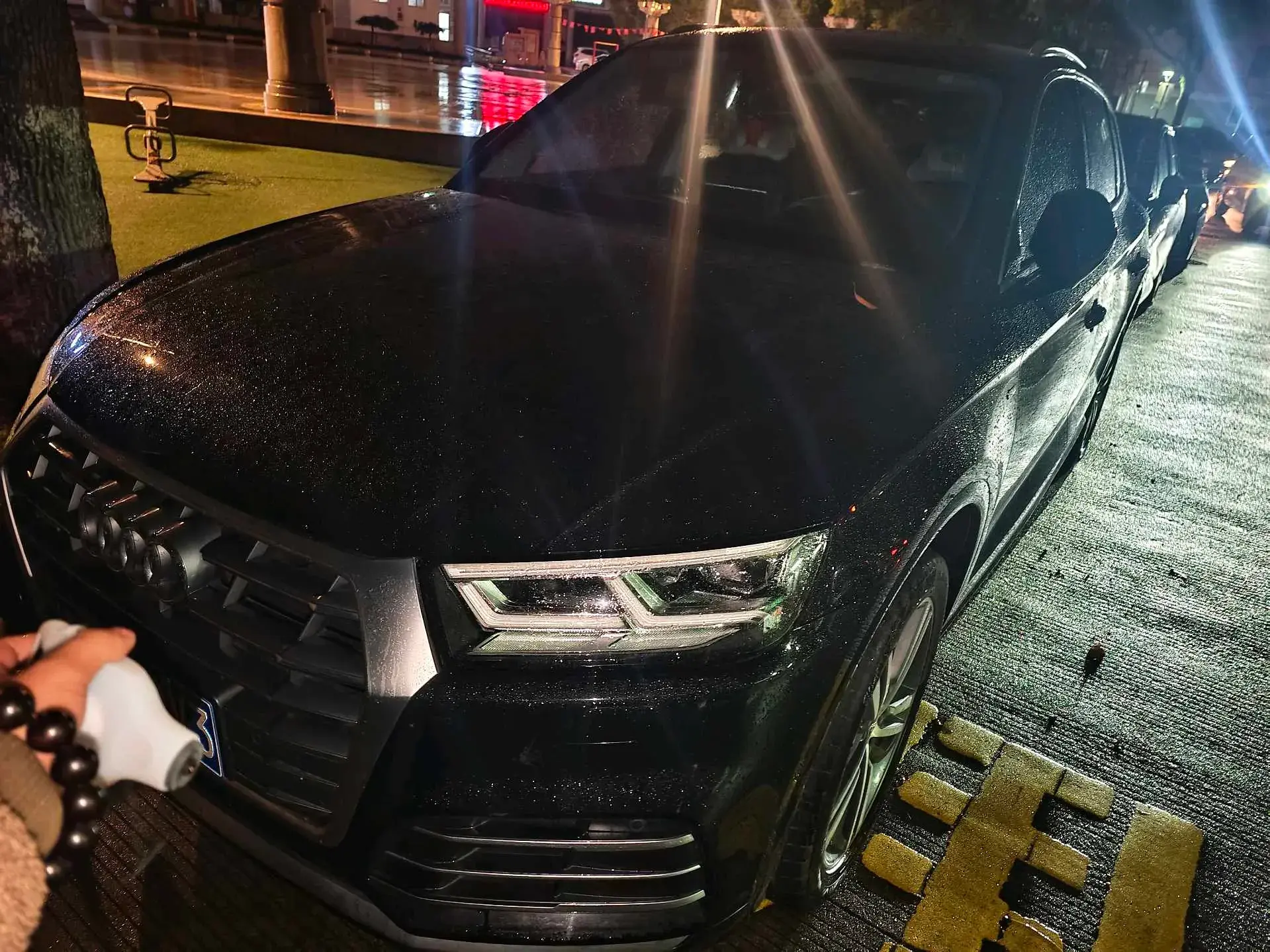 2020 AUDI Q5L view 1