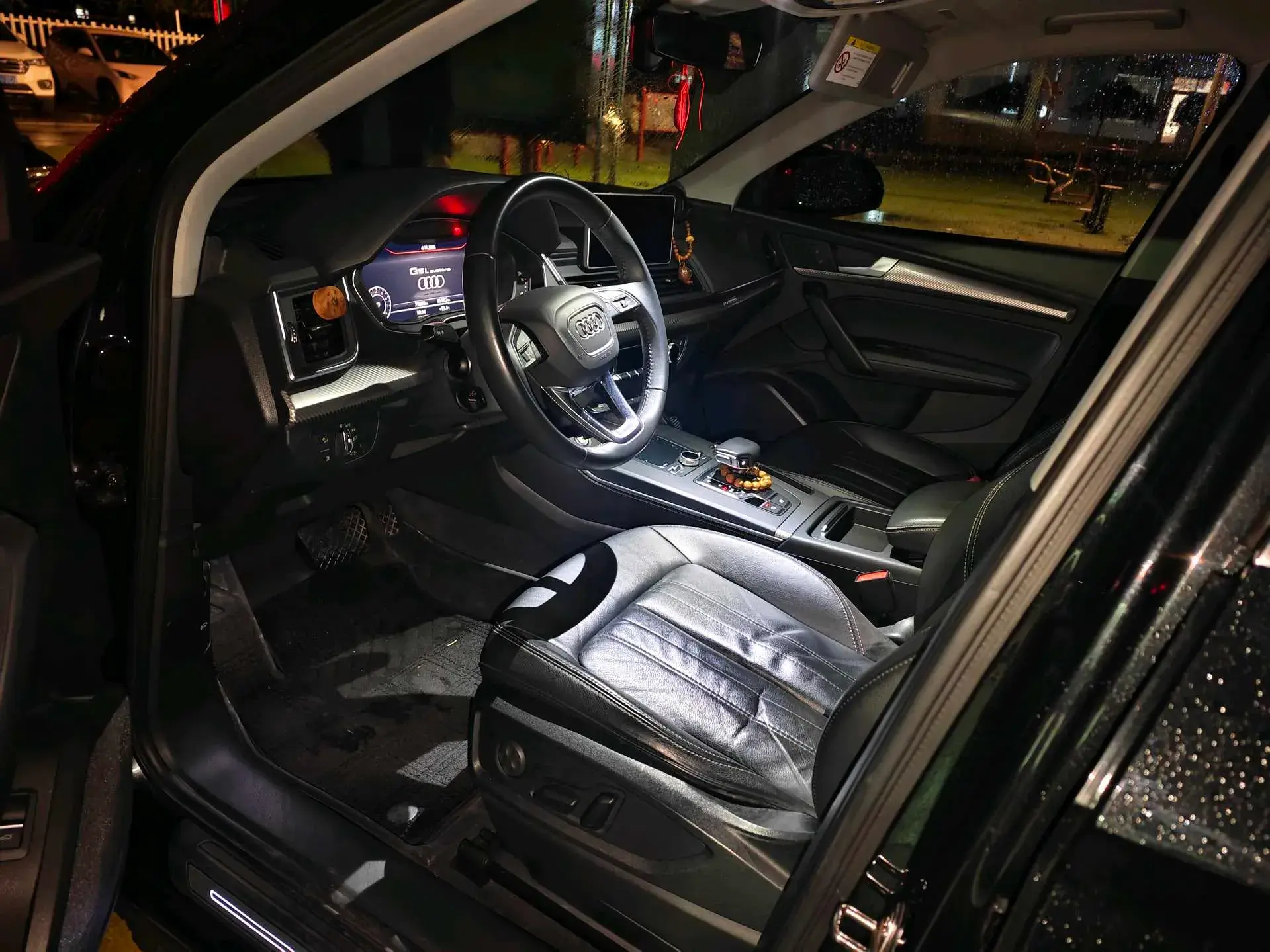 2020 AUDI Q5L thumbnail 4