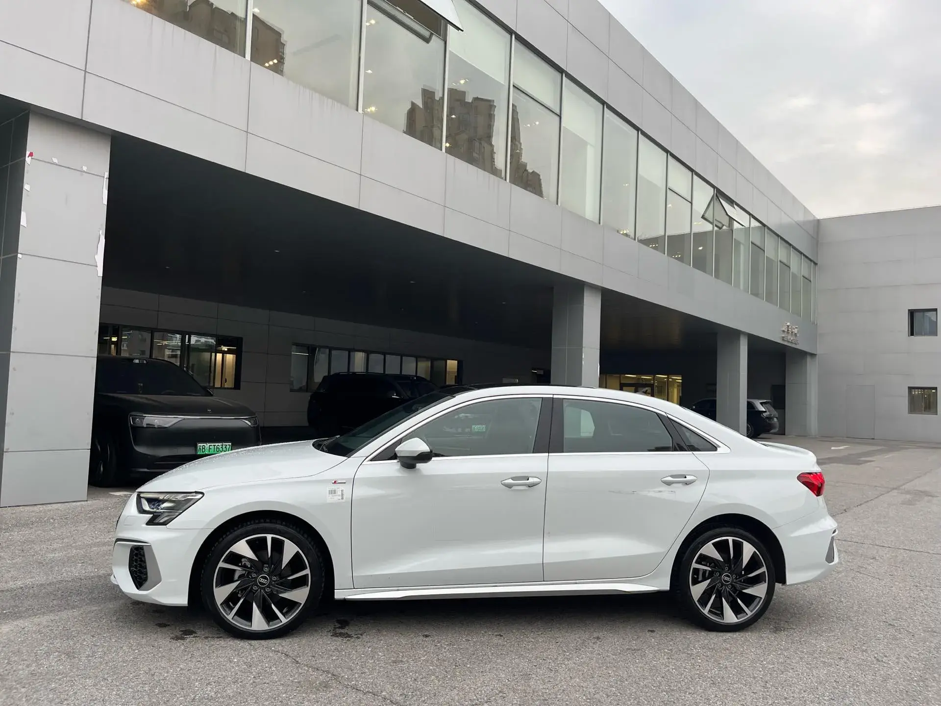 2024 AUDI A3 thumbnail 3