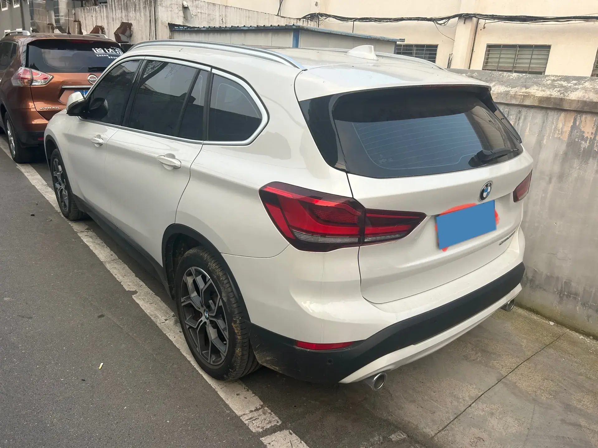 2022 BMW X1 thumbnail 3