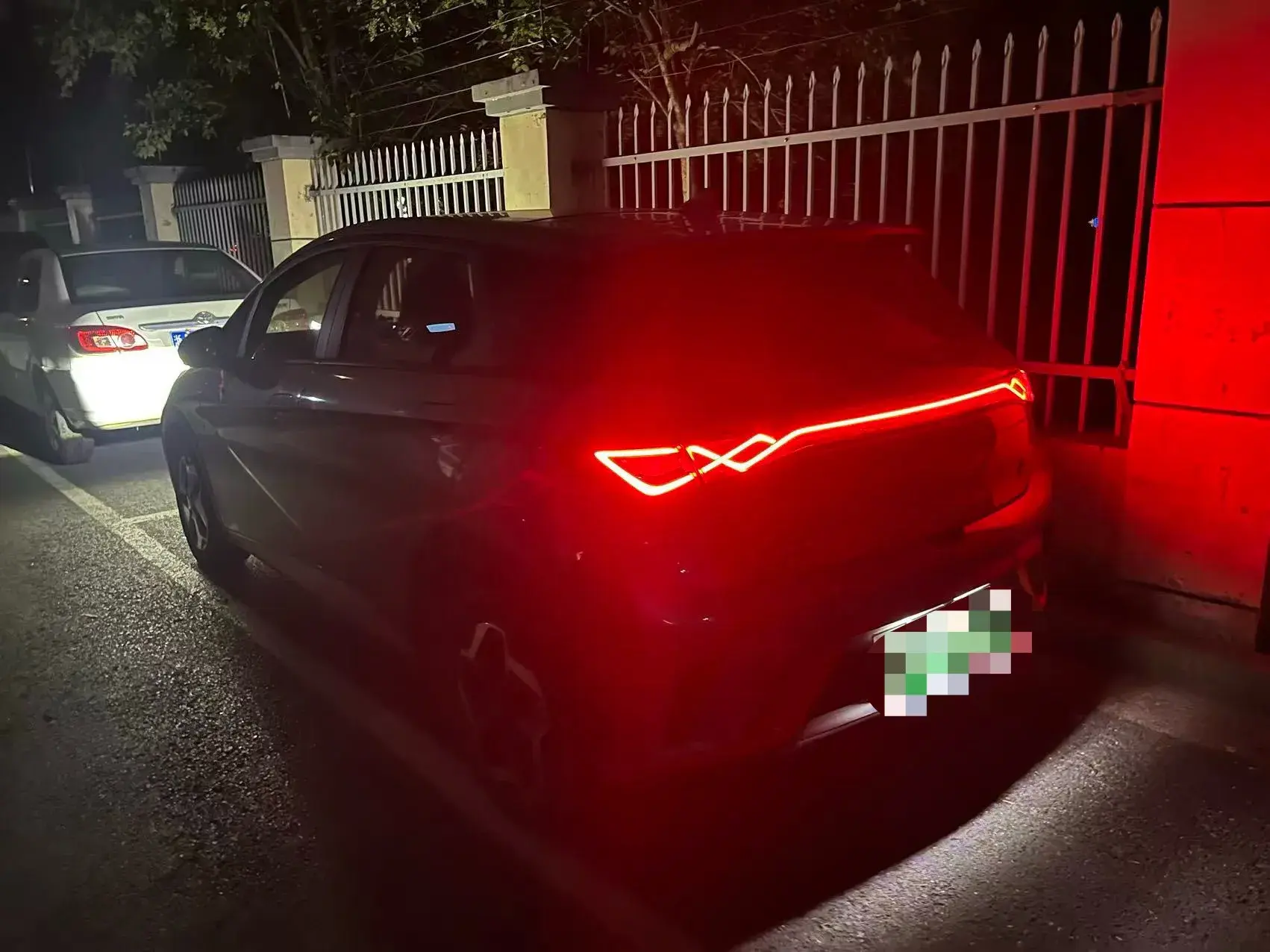 2023 BYD DOLPHIN thumbnail 4