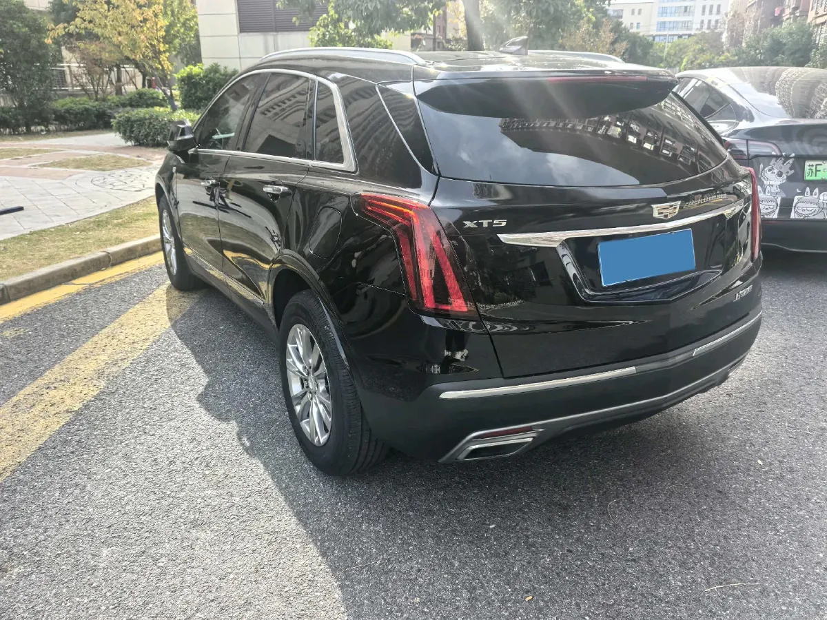 2020 Cadillac XT5 2.0T 237HP L4 9AT,autocango,china used car exporter,china ev exporter,chinese used car exporter,chinese used ev exporter