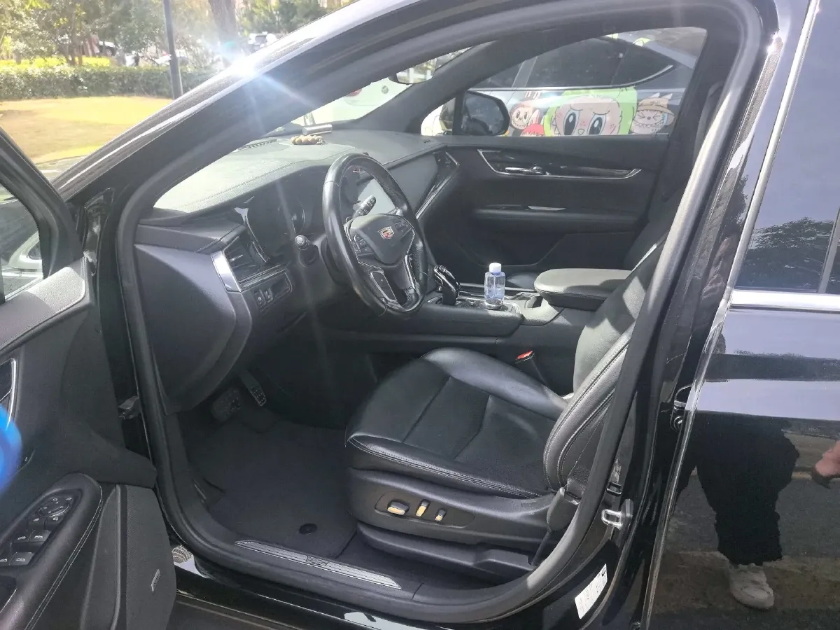 2020 Cadillac XT5 2.0T 237HP L4 9AT,autocango,china used car exporter,china ev exporter,chinese used car exporter,chinese used ev exporter