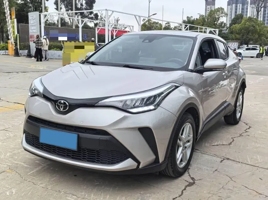 2021 Toyota C-HR 2.0L 171HP L4 CVT,autocango,china used car exporter,china ev exporter,chinese used car exporter,chinese used ev exporter