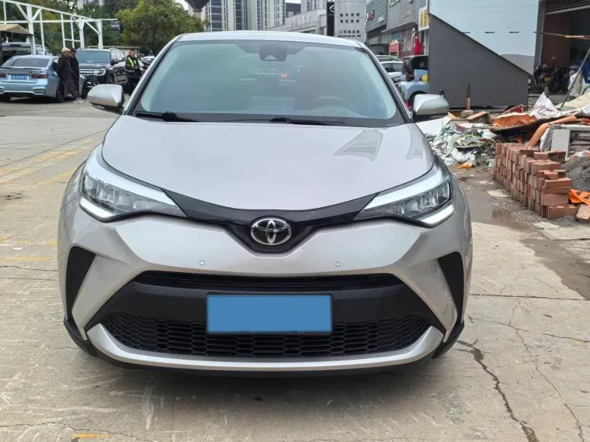 2021 Toyota C-HR 2.0L 171HP L4 CVT,autocango,china used car exporter,china ev exporter,chinese used car exporter,chinese used ev exporter