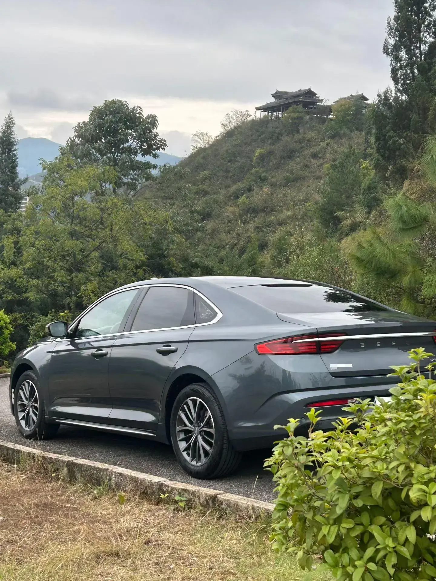 2020 GEELY BINRAY thumbnail 3