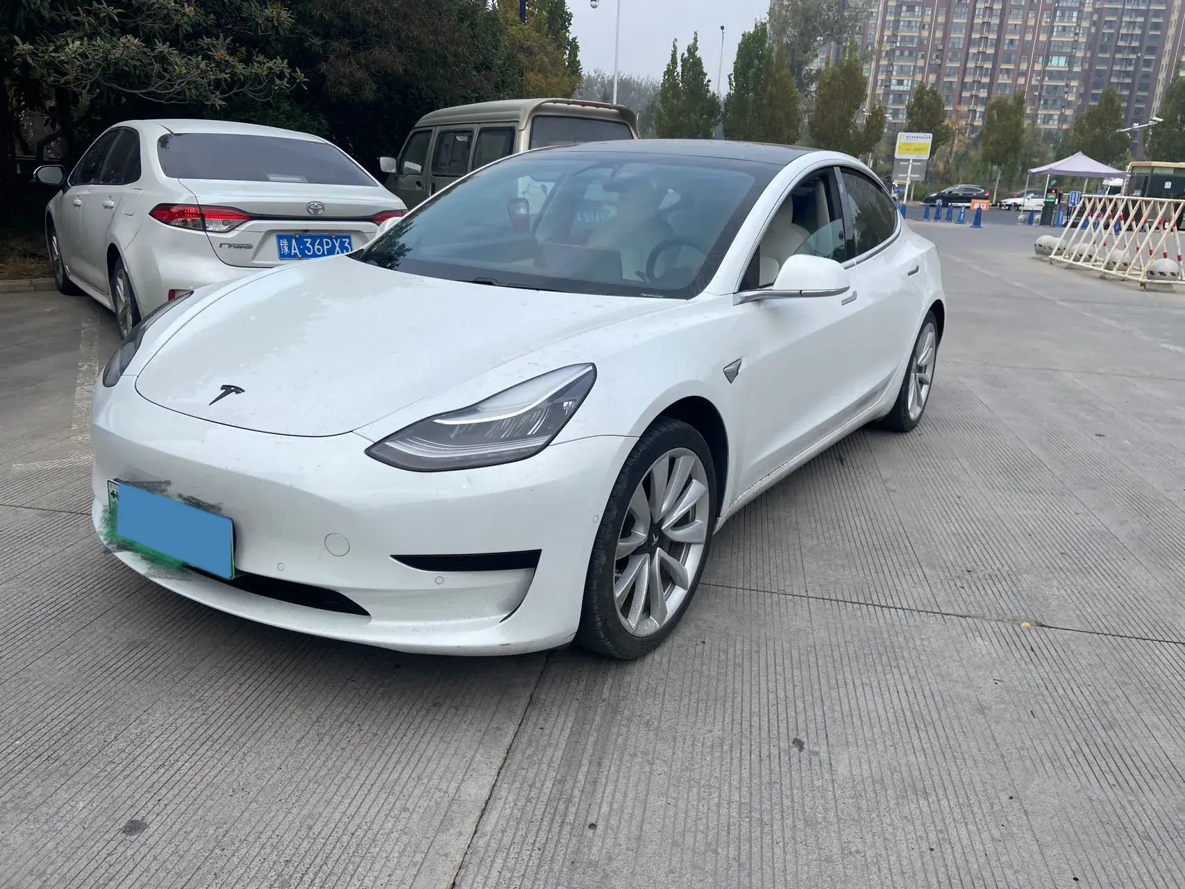 2020 TESLA MODEL view 1