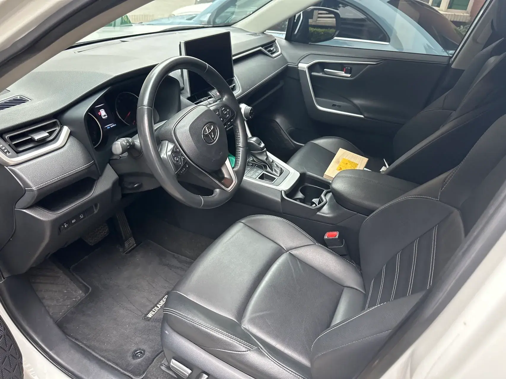 2022 TOYOTA WILDLANDER thumbnail 3