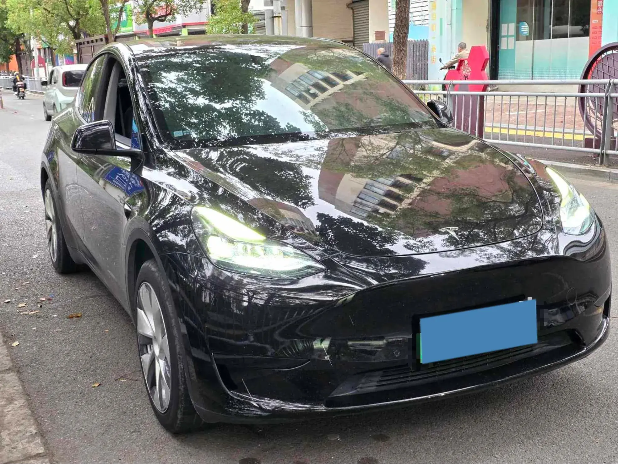 2022 TESLA MODEL thumbnail 3