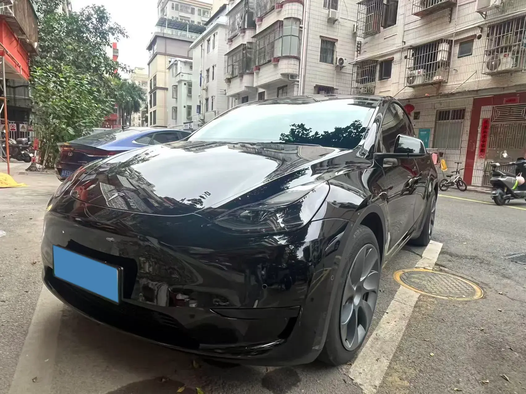 2023 TESLA MODEL view 1