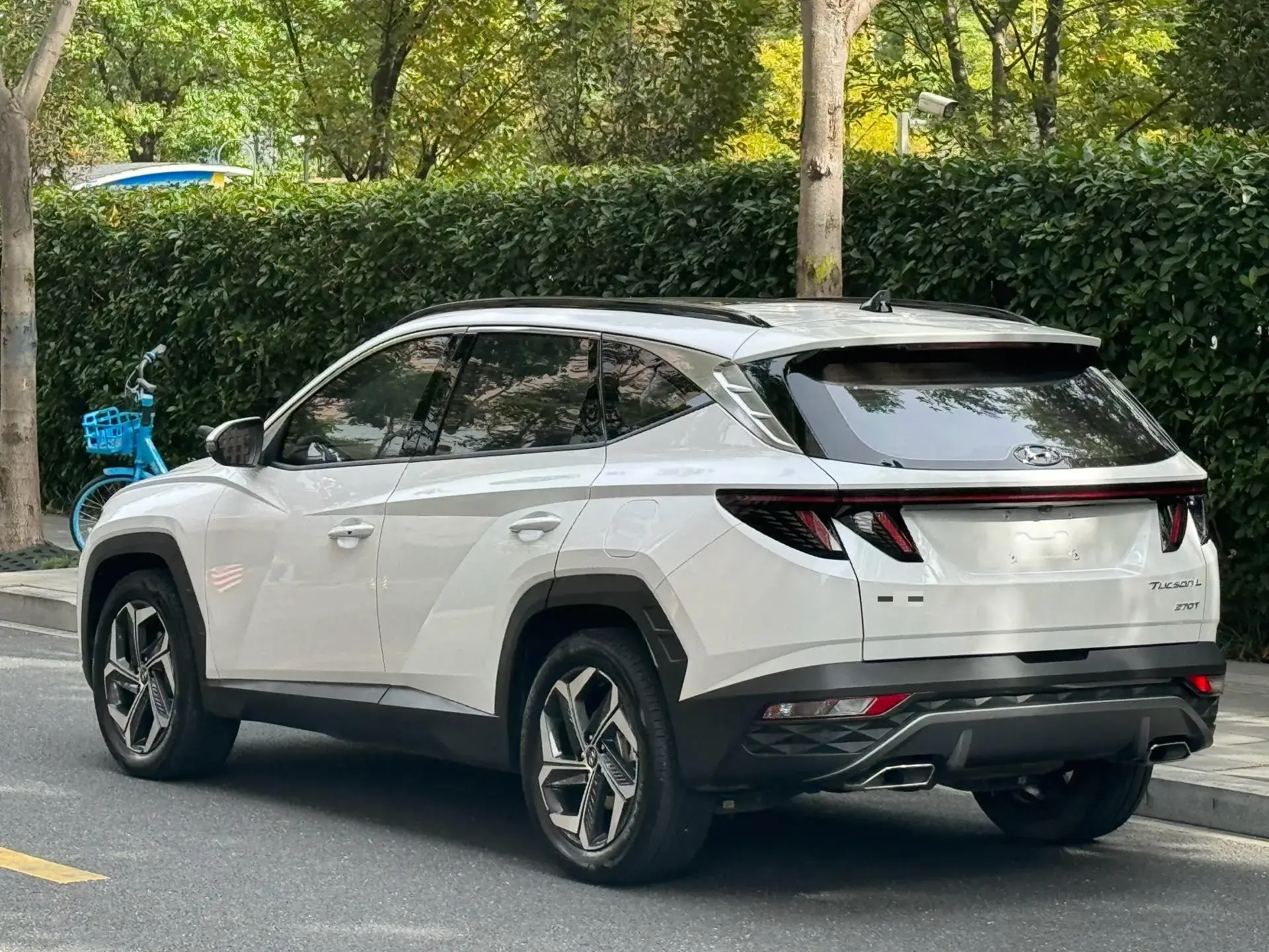 2021 HYUNDAI TUCSON thumbnail 4