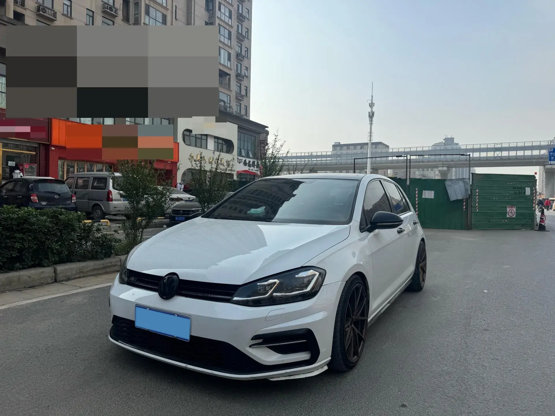 2018 VOLKSWAGEN GOLF view 1