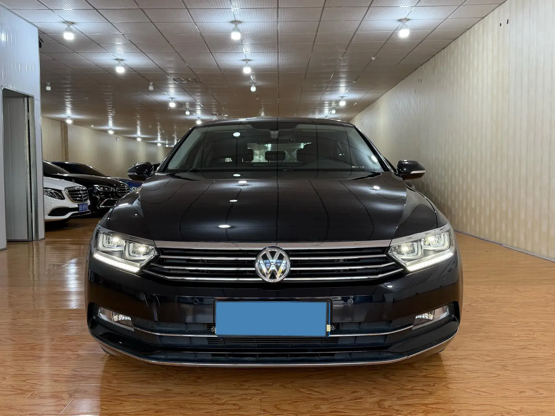 2019 VOLKSWAGEN MAGOTAN thumbnail 2