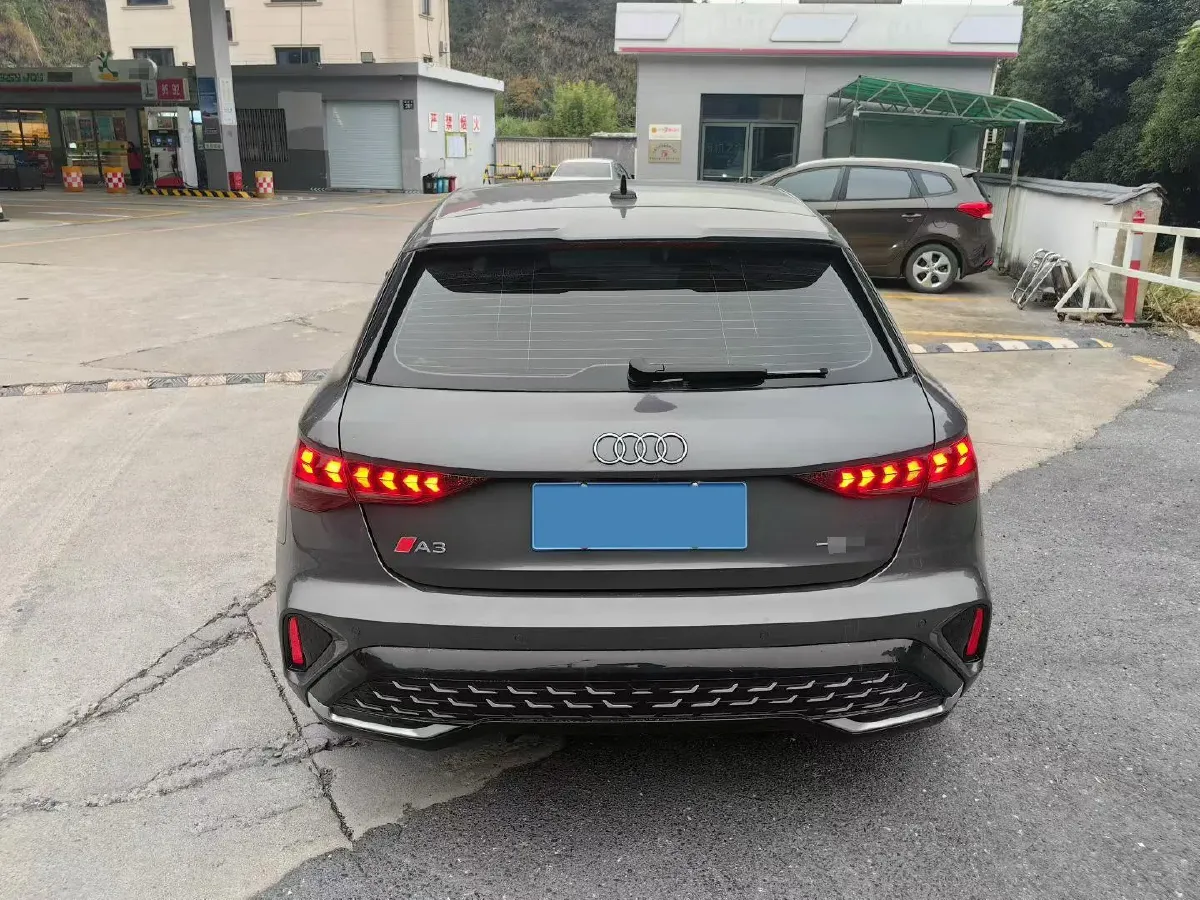 2025 Audi A3 1.5T 160HP L4 7DCT,autocango,china used car exporter,china ev exporter,chinese used car exporter,chinese used ev exporter