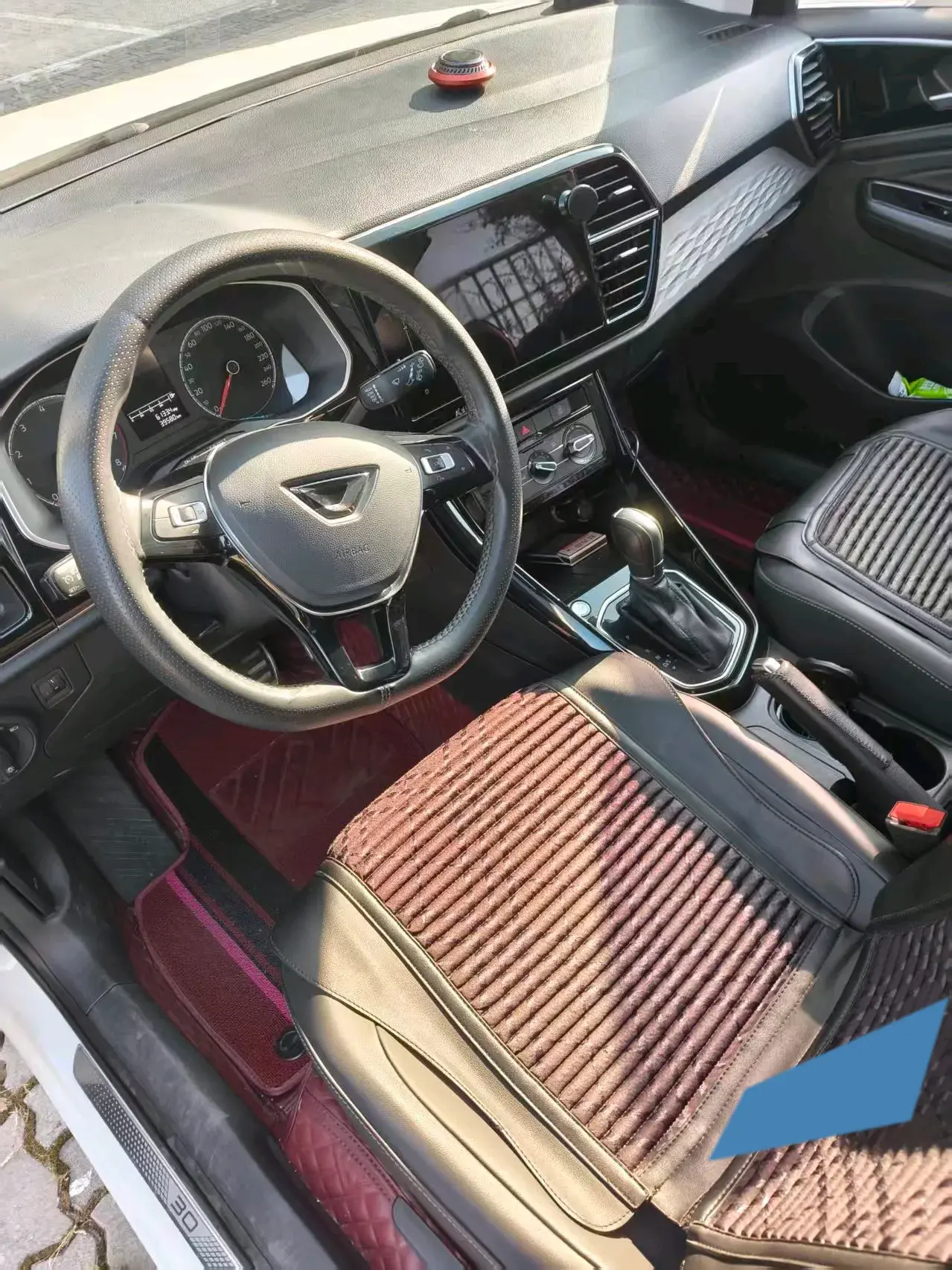 2021 JETTA VS5 thumbnail 3