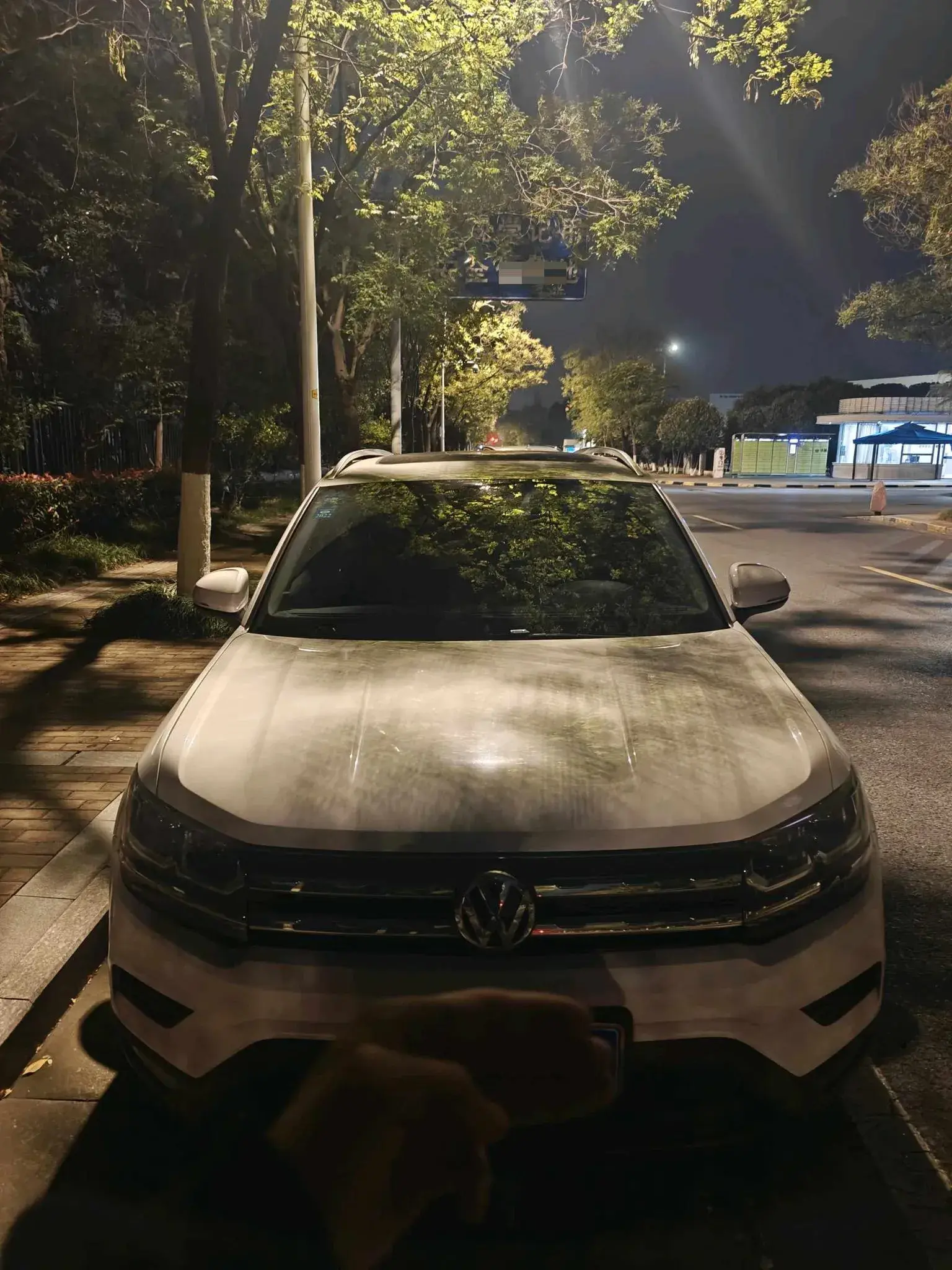 2020 VOLKSWAGEN THARU thumbnail 2