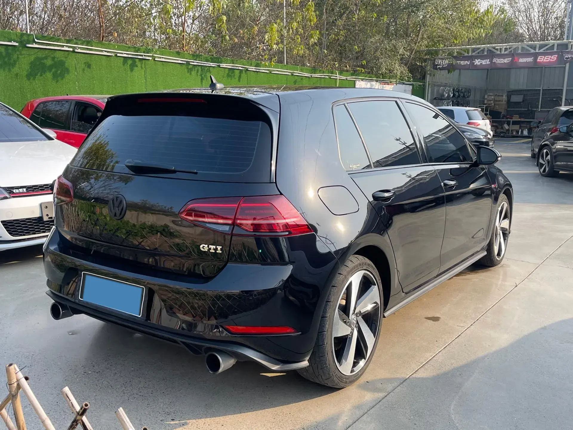 2019 VOLKSWAGEN GOLFGTI thumbnail 4