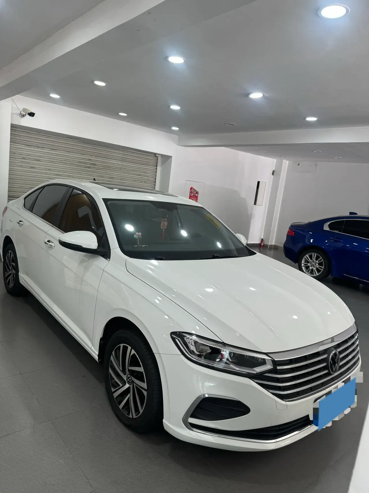 2023 VOLKSWAGEN LAVIDA thumbnail 3