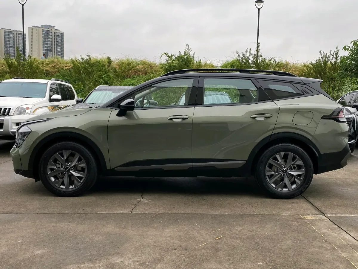 2023 Kia Sportage 2.0L 150HP L4 6AT Hybrid,autocango,china used car exporter,china ev exporter,chinese used car exporter,chinese used ev exporter
