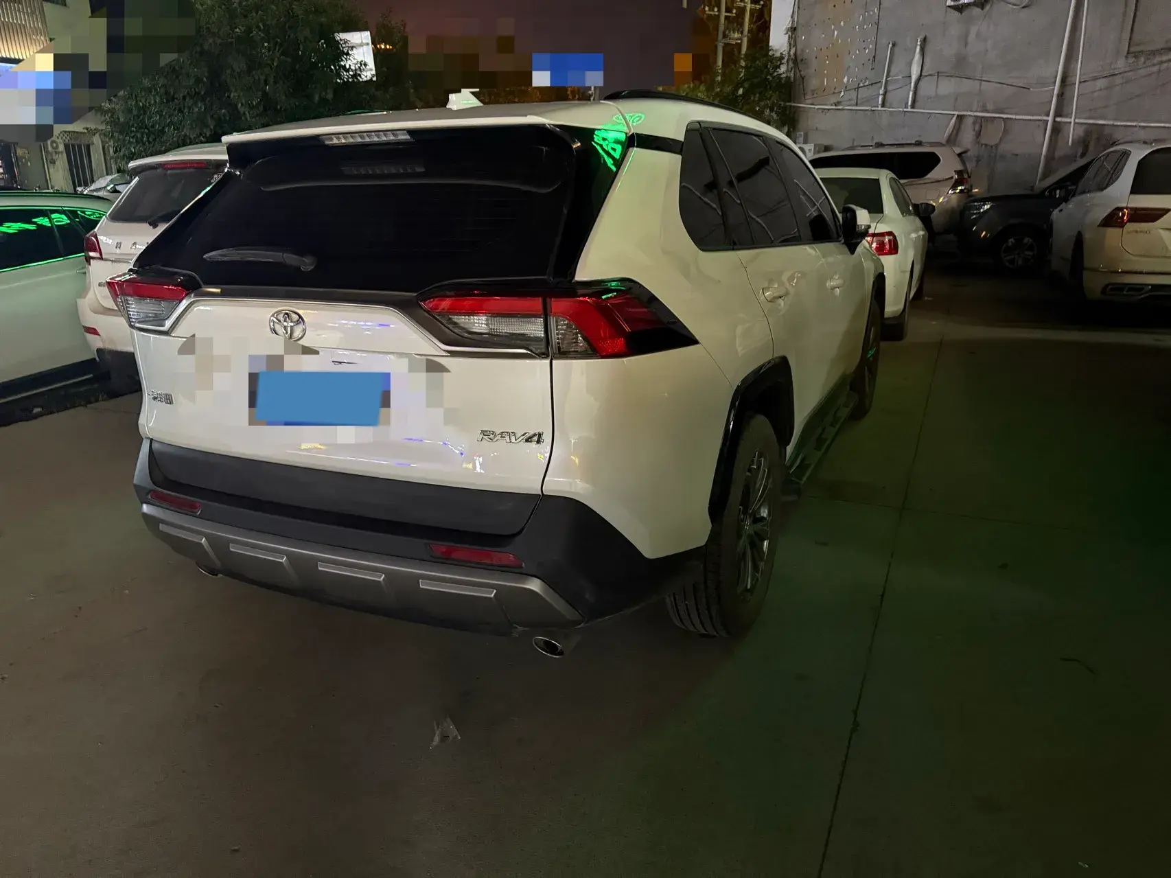 2024 TOYOTA RAV4 thumbnail 3