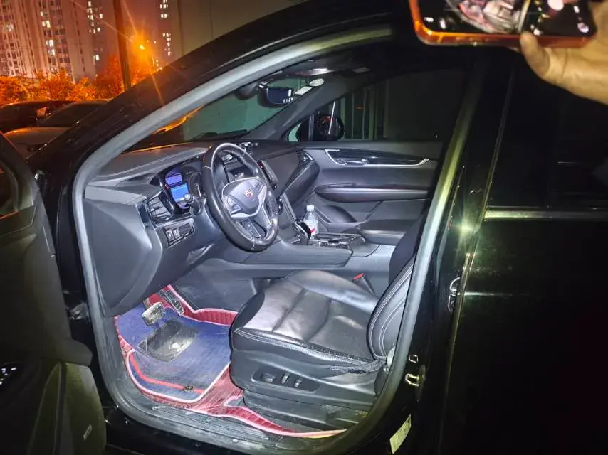 2020 CADILLAC XT5 thumbnail 3