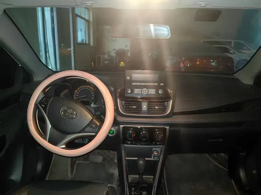 2022 Toyota Yaris L 1.5L 112HP L4 CVT,autocango,china used car exporter,china ev exporter,chinese used car exporter,chinese used ev exporter